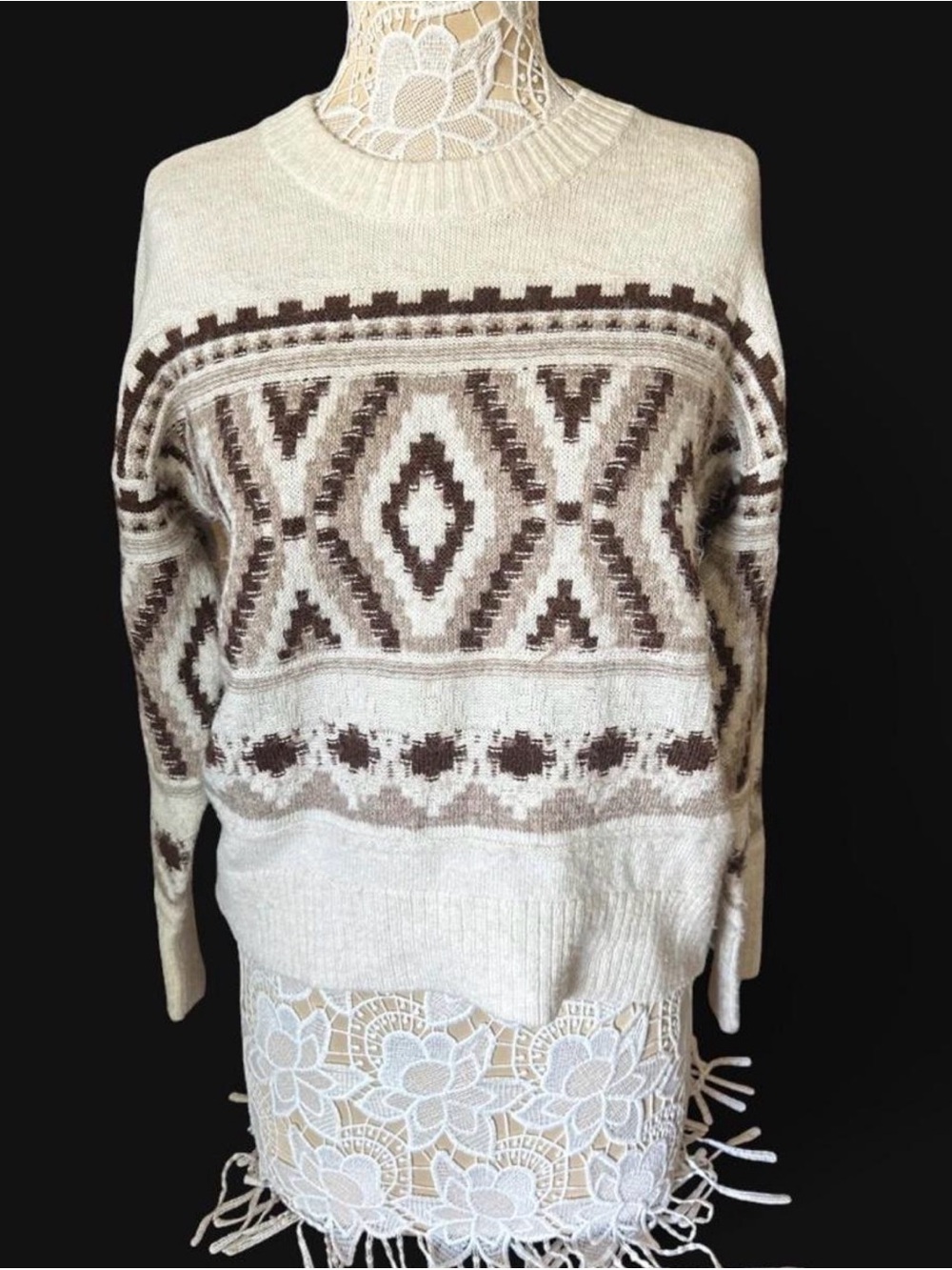 Old Navy Cream and Brown Geometric Crewneck Sweater